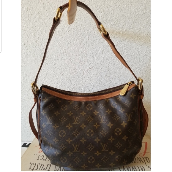Authentic Louis Vuitton Tulum Gm - Picture 2 of 16